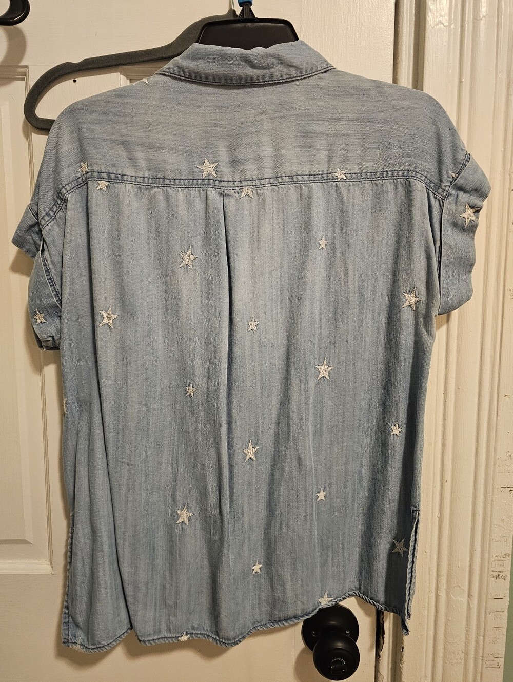 Light Blue Star-Embroidered Denim (Tencel) Shirt - Picture 4 of 8